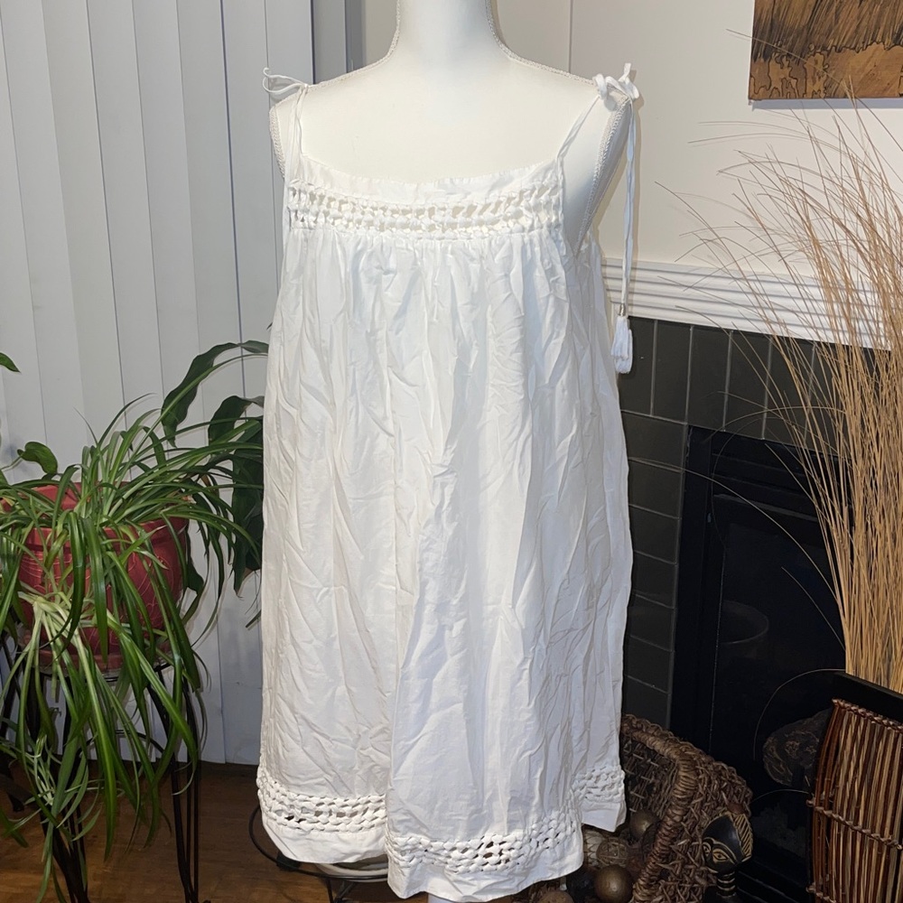 White Sleeveless Midi Dress